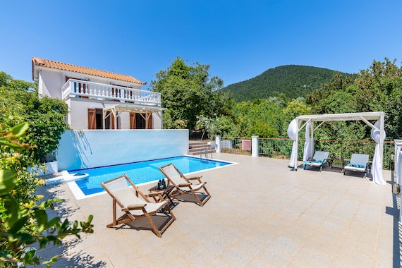 Country Villa Delfi - Skopelos Villas